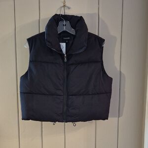 NWT - Zenana Quilted Puffer Vest - Black - Size M (Shorter Length)